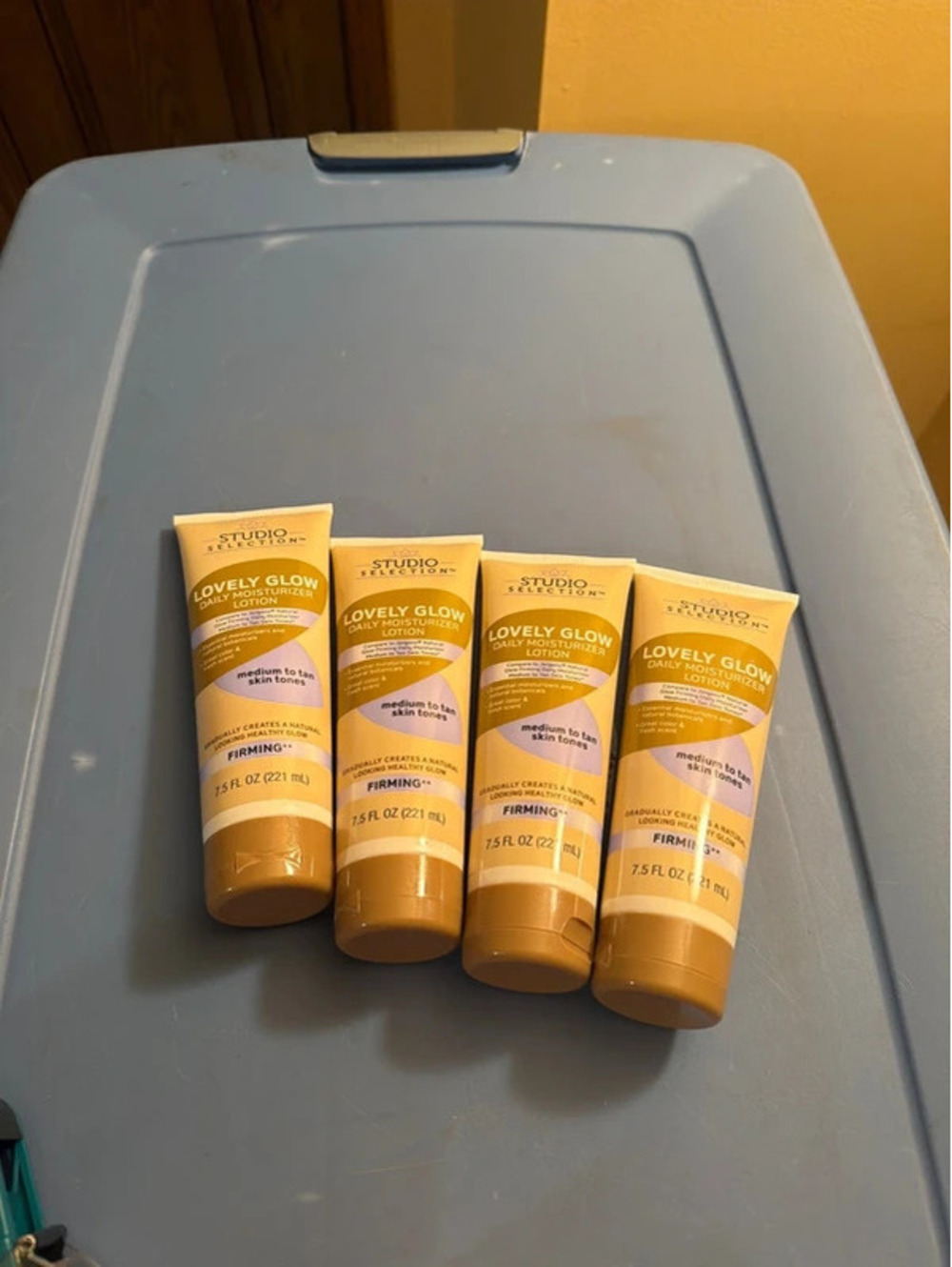 Lovely glow daily moisturizer lotion